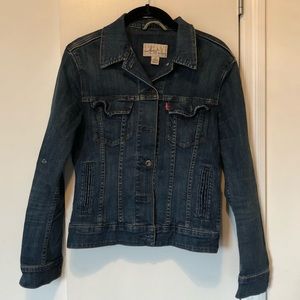 LEVI’s Women’s Denim Jacket